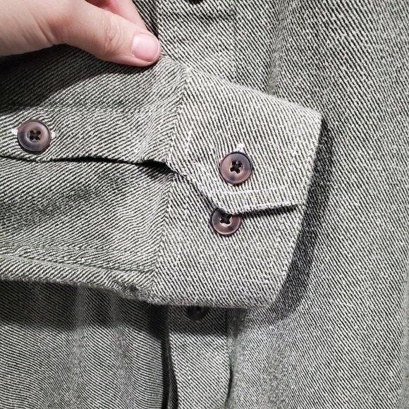 Duluth Trading Co. Men's Long-Sleeved Button-Down Green Shirt Gusseted Arm Sz LT - Picture 6 of 11